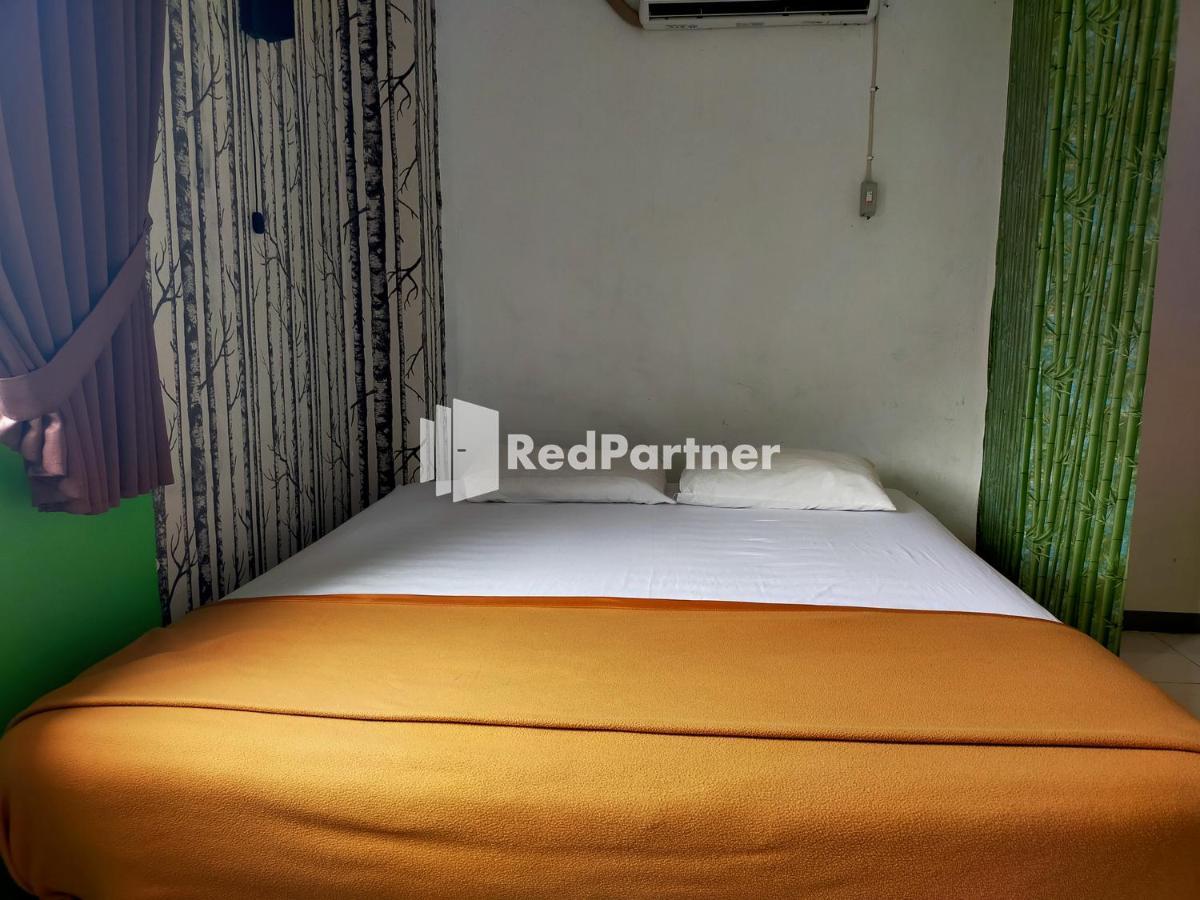 Hotel Ayu Lestari Ternate Redpartner Exterior photo