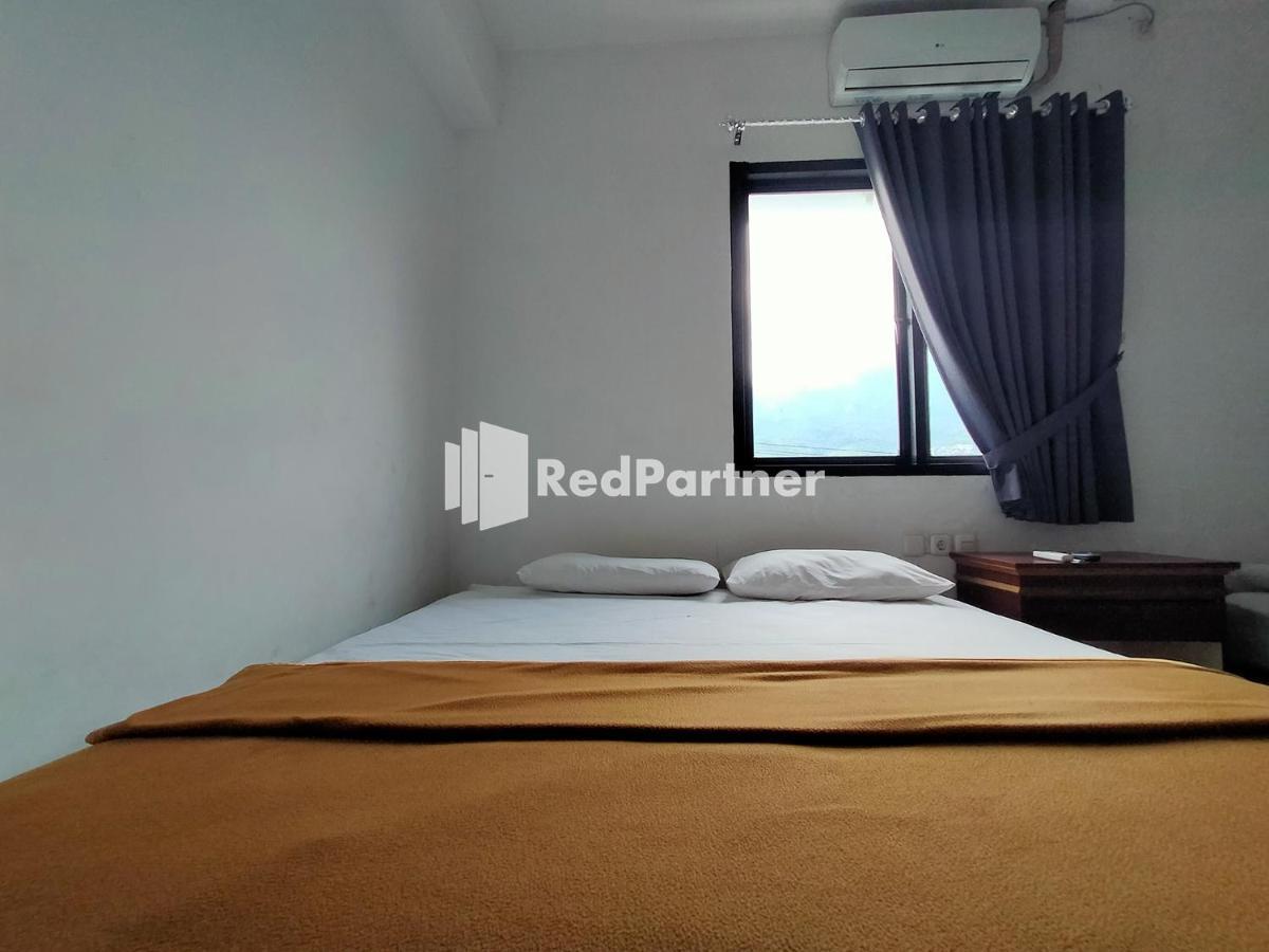 Hotel Ayu Lestari Ternate Redpartner Exterior photo