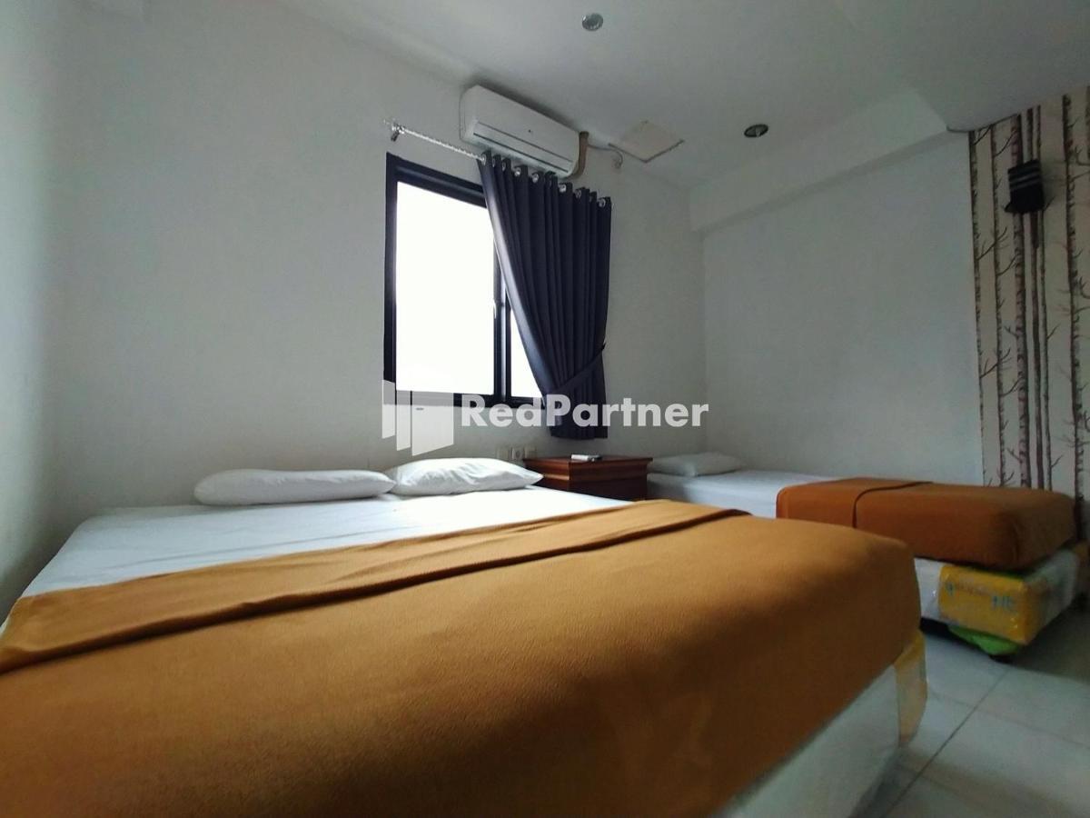 Hotel Ayu Lestari Ternate Redpartner Exterior photo